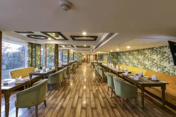 Dining at Mosaic